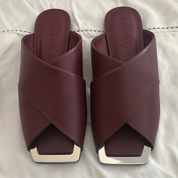 Katy Perry Collections Women's Deep Cranberry Sandals Size 8.5 - Picture 3 of 6